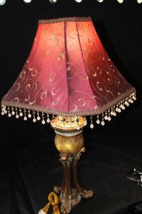 lot 358 image: Vintage style artistic trophy lamp
