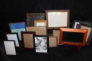 lot 359 image: Assorted picture frames as shown