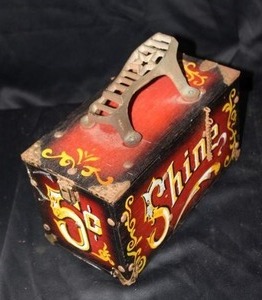lot 361 image: Vintage style shoe shine box