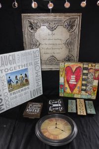 lot 363 image: Wall clock and assorted home decor art work