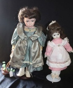 lot 368 image: Porcelain dolls on stands