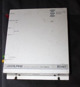 lot 382 image: Alpine TUA-T020XM, XM Satellite Radio Tuner