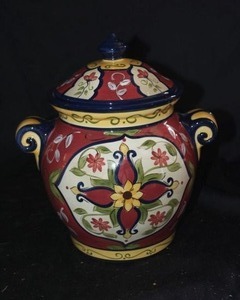 lot 402 image: Italian hand painted ceramic ginger jar