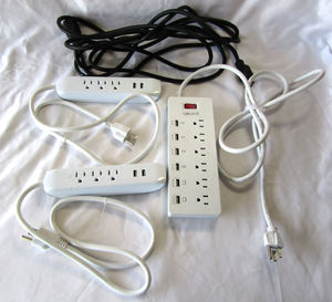lot 8 image: Qolixm & Gomovi multifunctional USBoutlet power strips plus
