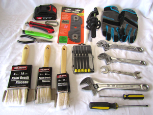 lot 19 image: Assorted tools as shown