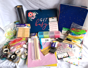 lot 108 image: Assorted art & craft supplies as shown