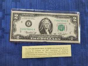 lot 38 image: 1976 Bicentennial $2 note - 200-year anniversary