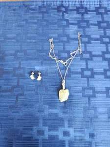 lot 228 image: Vintage raw Citrine stone necklace and earrings