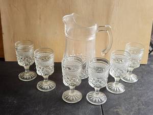 lot 195 image: Vintage crystal DArques longchamp glass pitcher and 6 goblets