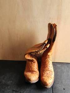 lot 238 image: Pair of Rudel Ostrich cowboy boots - USA 5