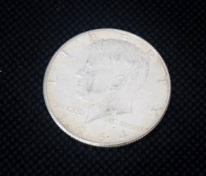 lot 40 image: 1964 Silver Kennedy Half Dollar