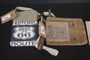 lot 51 image: Two New wtags Clea Ray Canvas Bags