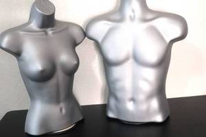 lot 86 image: Two Shirt Body Displays - womens is missing piece of holder. still works.
