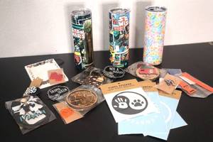 lot 94 image: Star Wars Stainless Mugs - and other items