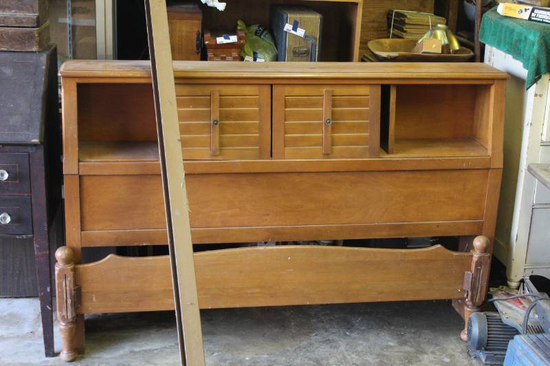 lot 3 image: Full queen bed frame headboard foot board and rails