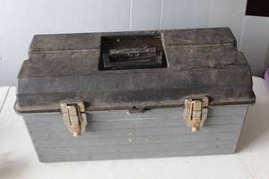 lot 29 image: Tool box with tools see pictures for details