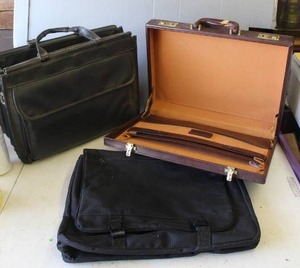 lot 50 image: briefcases and leather briefcase, and more