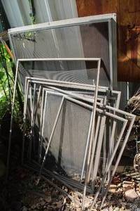 lot 100 image: window screens