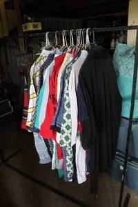 lot 106 image: Mens tops a mix of brands and there is XL to XXL see pictures