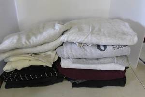 lot 140 image: Bag full of LG to XXL  clothes