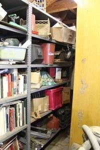 lot 203 image: Shelf (contents not included)