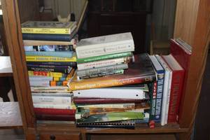 lot 277 image: Lot of books