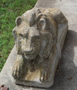lot 321 image: lion statue