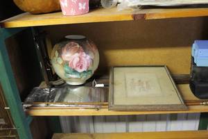 lot 328 image: Shelf full of things left over from the last sale