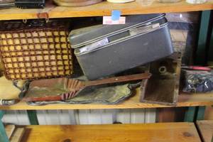 lot 337 image: Shelf full of leftovers from last auction