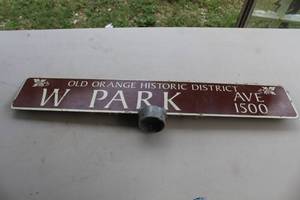 lot 360 image: West Park avenue street sign
