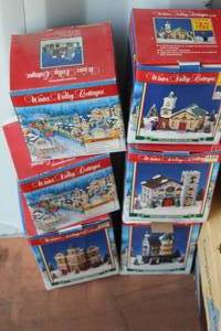 lot 368 image: Little village houses