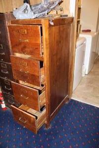 lot 375 image: vintage 4-drawer filing cabinet