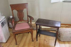 lot 406 image: Chair and side table