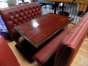 lot 1 image: Caf booth 2 opposing benches with rectangle table and glazed top