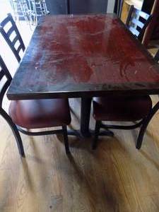 lot 9 image: Table rectangle