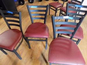 lot 54 image: 4 chairs black metal frames with red seats