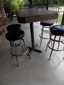lot 70 image: Bar height table single pedestal and bar stools