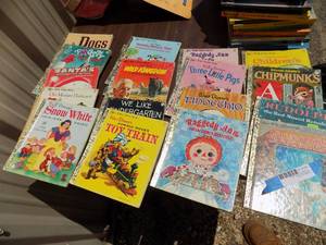 lot 129 image: Little Golden books x16 some are vintage
