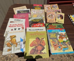 lot 137 image: Kids book- Winnie the Pooh, Heidi, total 14