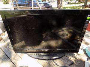 lot 161 image: Dynex 36 TELEVISION