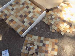 lot 189 image: Glass tile 12x 12  15 sheets