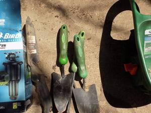 lot 220 image: Hand yard tools, hand held spreader, popup sprinkler