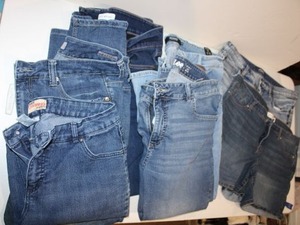 lot 23 image: Womens jeans and denim shorts