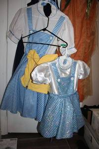 lot 51 image: Halloween costumes and dresses