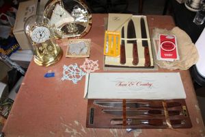 lot 88 image: Mantle clocks and vintage knife carving sets