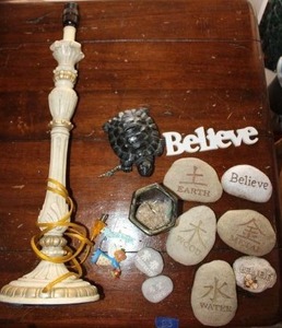 lot 83 image: Inspirational rocks and tall table lamp base