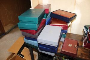 lot 114 image: Empty coin collector boxes