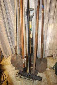 lot 136 image: Tools shovels and rakes