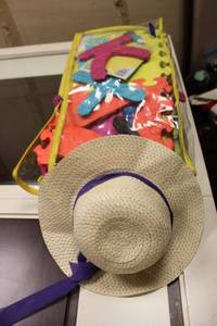 lot 109 image: Kids foam connecting blocks and sun hat