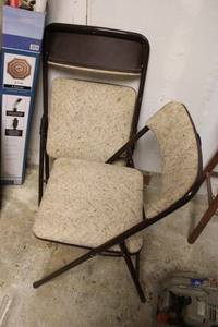 lot 160 image: 2 folding upholstered chairs